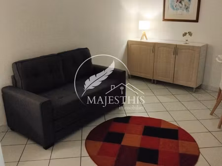 a louer ! studio 18.42 m2- parking bormes les mimosas - plai