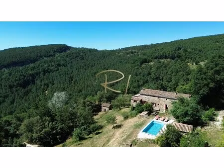 ferme à vendre à portes