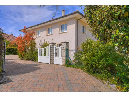 vente maison 7 pièces 182 m² à prévessin-moëns (01280)  948 000 €