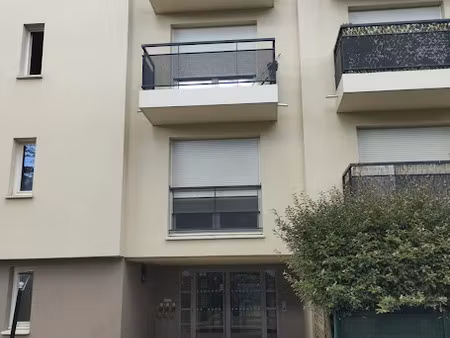 vente appartement 1 pièce 25 m² à fleury-merogis (91700)  95 000 €