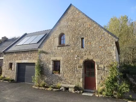 maison de 105m2 avec 2 suites parentales et un jardin clos.