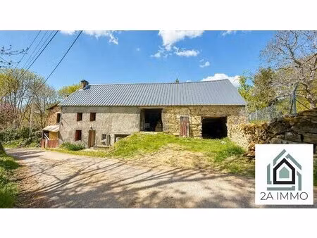 maison de campagne en pierre à rénover la goutelle