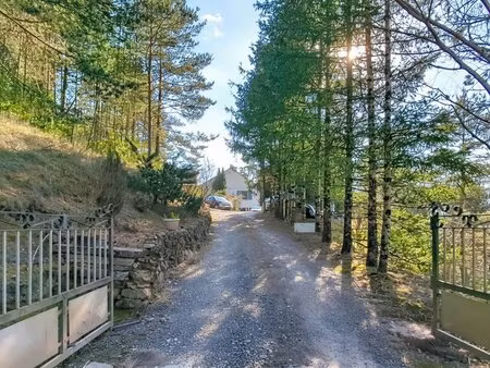 maison bourgs sur colagne 7 pièce(s) 155 m2