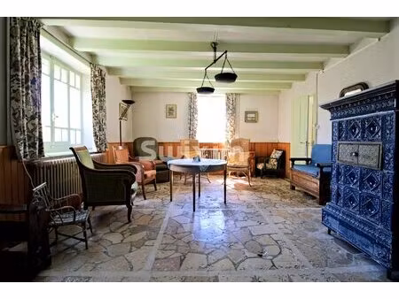 propriété de caractère à proximité du lac et du village