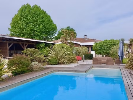 villa de luxe à vendre dans le quartier ouest