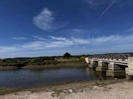 vente terrain à l'île-d'olonne (85340) : à vendre / 530m² l'île-d'olonne