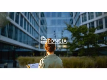 local professionnel récent avec bureaux  entrepôt et mezzanine – niort  proche rocade et z