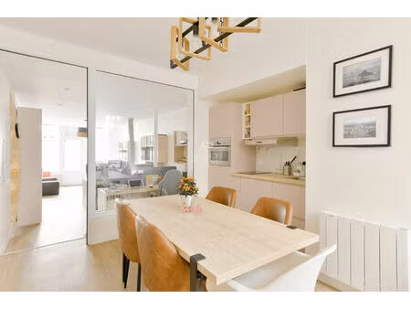 versailles 'saint louis' superbe bureaux refaits par architecte de renom versallaise - 45m