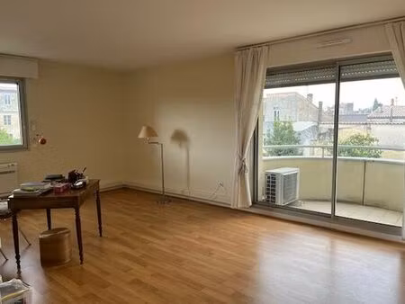 appartement de luxe de 1 chambres en location à bordeaux  france
