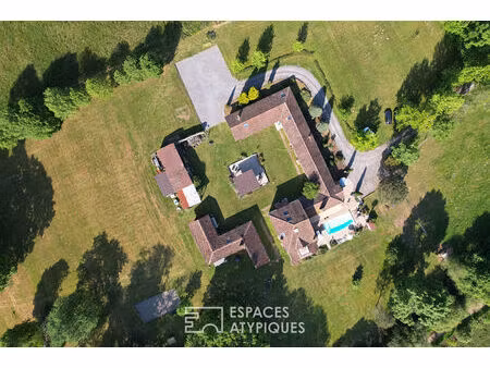 gîte & chambres d'hôtes : domaine de caractère en pleine nature
