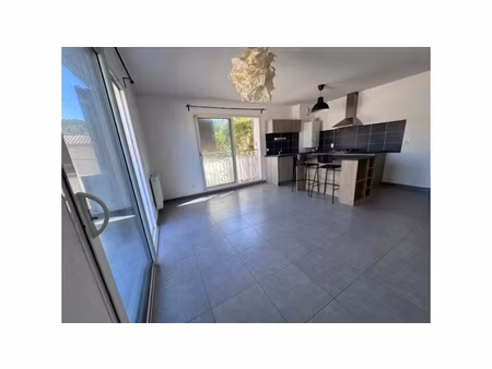 vente appartement 3 pièces 54 m² à barbentane (13570)  224 000 €