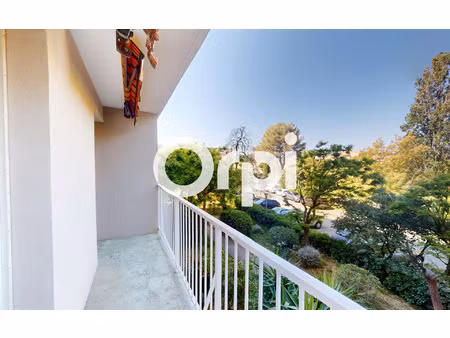 appartement hyères 53.86 m² t-2 à vendre  165 000 €