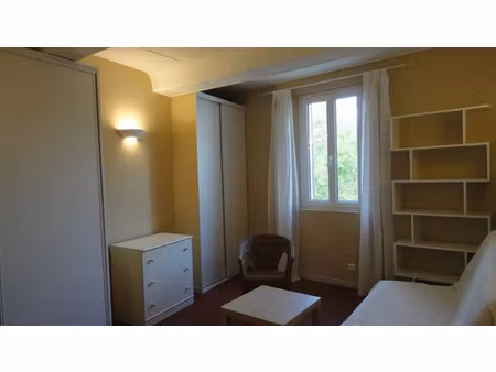 location meublée appartement 2 pièces 28 m² à manosque (04100)  620 €