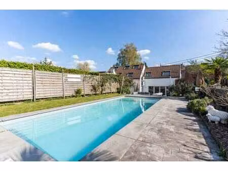 mont-lassy: fermette 4ch  2sdb  annexe prof. lib. + piscine