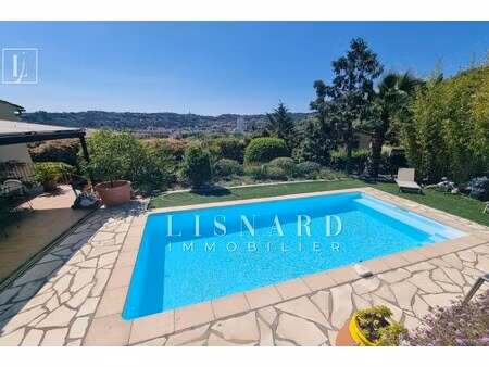 maison de luxe à vendre dans le quartier les issarts