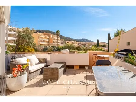 appartement de luxe à vendre dans le quartier hauteurs de carqueiranne