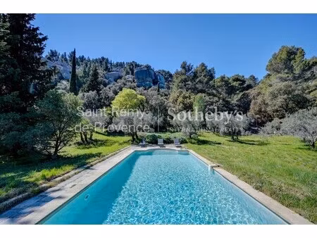 maison de luxe à vendre à les baux-de-provence