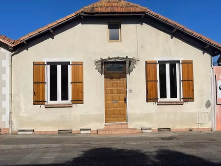 alès - avenue d'anduze- maison de 62.50m2 avec jardin et dép