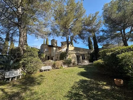 maison de luxe à vendre à saint-clément-de-rivière