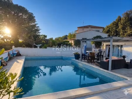 maison de luxe à vendre à saint-brès