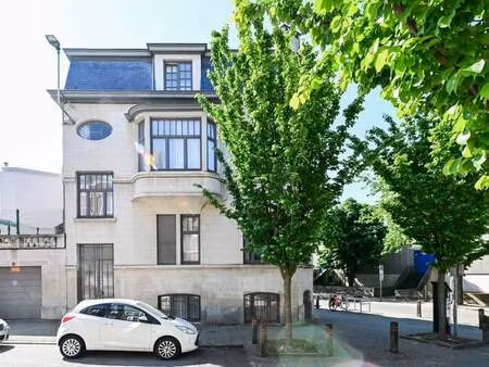 maison à louer à etterbeek € 3.650 (lnlqe) - fierce immo | zimmo