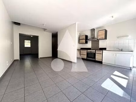 vente maison à angers monplaisir (49000) : à vendre / 79m² angers monplaisir