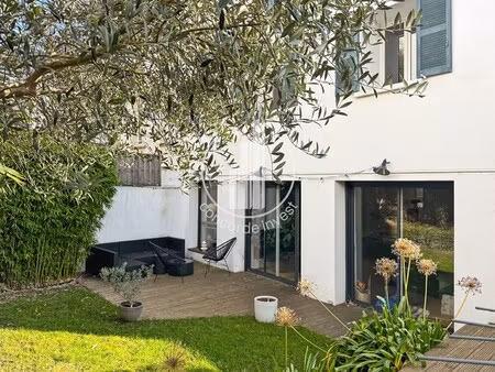 maison de luxe à vendre dans le quartier centre ville
