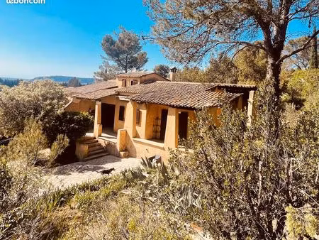 taillades/ luberon maison t5 terrain 1700 m2