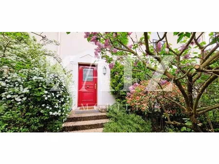 maison de luxe à vendre dans le quartier cote saint louis