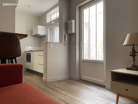 opportunité d'investissement à rochefort – studio loué avec rentabilité attractive