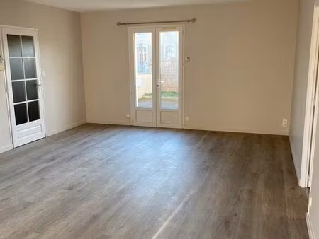 maison à louer hyper centre chantonnay