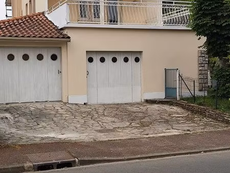 t3 rdc de maison avec terrasse et jardin