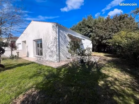 maison t4  plain pied 100 m² a louer