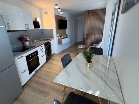 studio moderne 31m² + balcon – proche métro