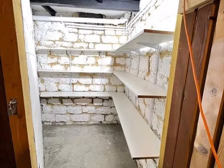 cave à louer paris 13e / place d’italie – saine  sécurisée  accès facile  stockage idéal