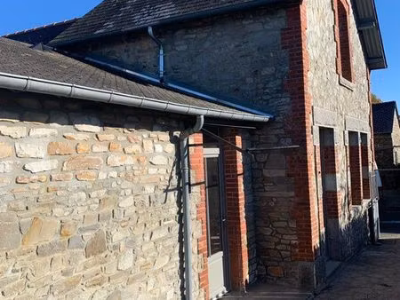 petite maison en pierre en centre ville