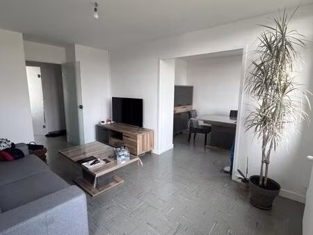 appartement 3 pièces 58 m²
