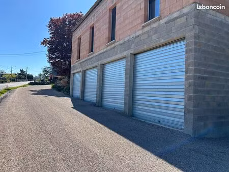 a louer : 2 garages à houdelmont