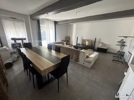 location maison liré