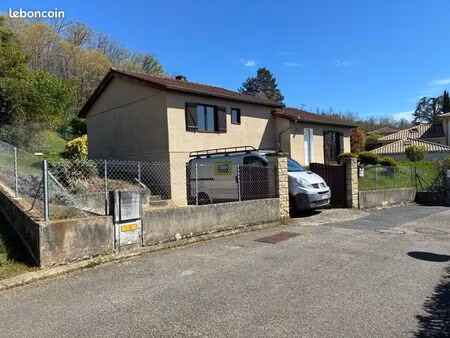 villa t4 01600 reyrieux