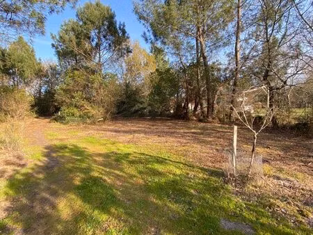 terrain pour caravane / mobil-home / tente