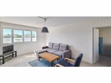 25200 grand charmont – appartement t3 – 2 chambres – lumineux