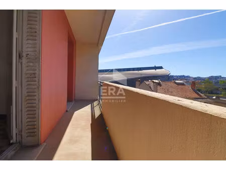 a vendre en exclusivité t3 53 m2 lumineux balcon terrasse traversant lumineux calme cave f