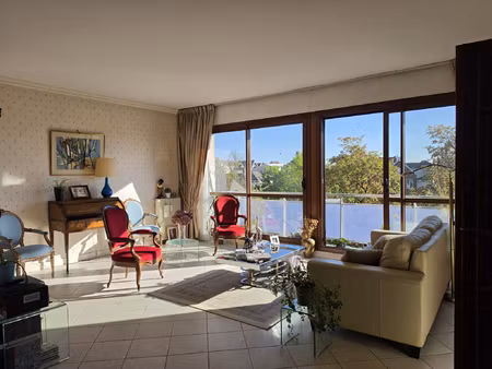 troyes - bordure du bouchon - appartement de 136m2 avec gara