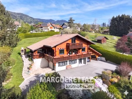 chalet - vue dégagée - calme - 164 m² habitables - 2705 m² de terrain clôturé - cœur de bo