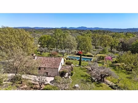 maison de luxe à vendre à fayence