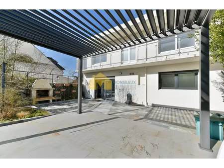 maison sainte genevieve des bois 7 pièce(s) 200 m2