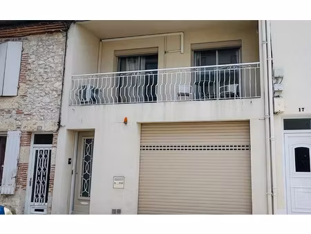 location maison  m² t-5 à agen  960 €