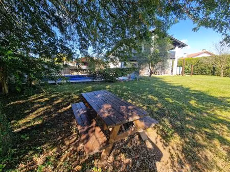 maison familiale récente au calme