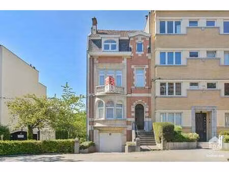 splendide maison 4 chambres + studio avec jardin à uccle